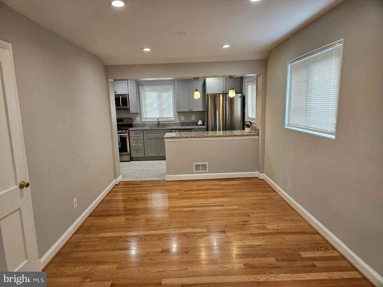 11102 Bucknell Dr - Photo 4 of 14