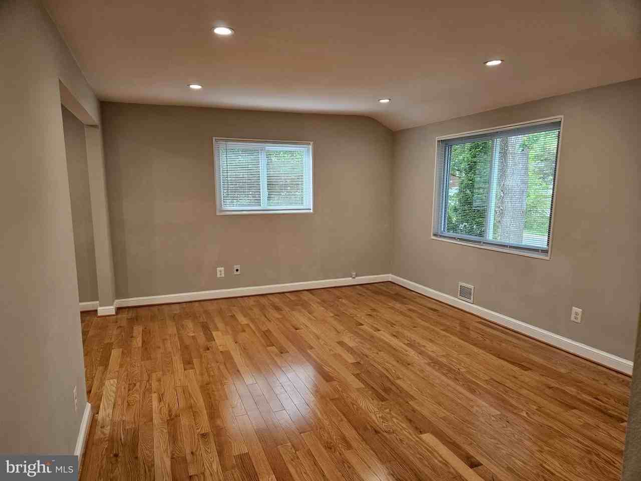 11102 Bucknell Dr - Photo 7 of 14