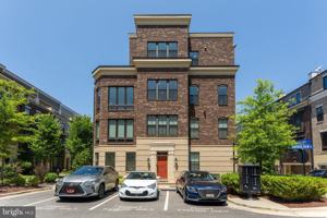 featured image of 515 Riversail Ln