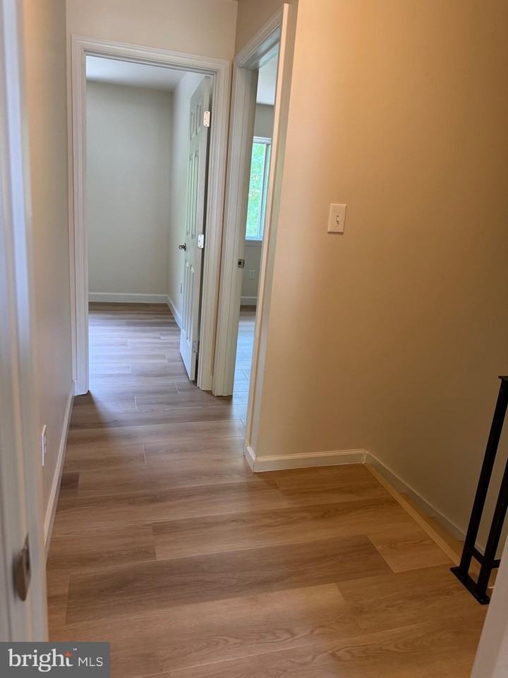 46857 Rogers Dr - Photo 6 of 18