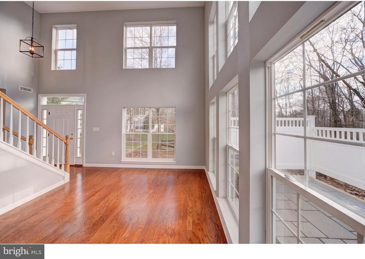616 Pebble Creek Ct - Photo 4 of 25