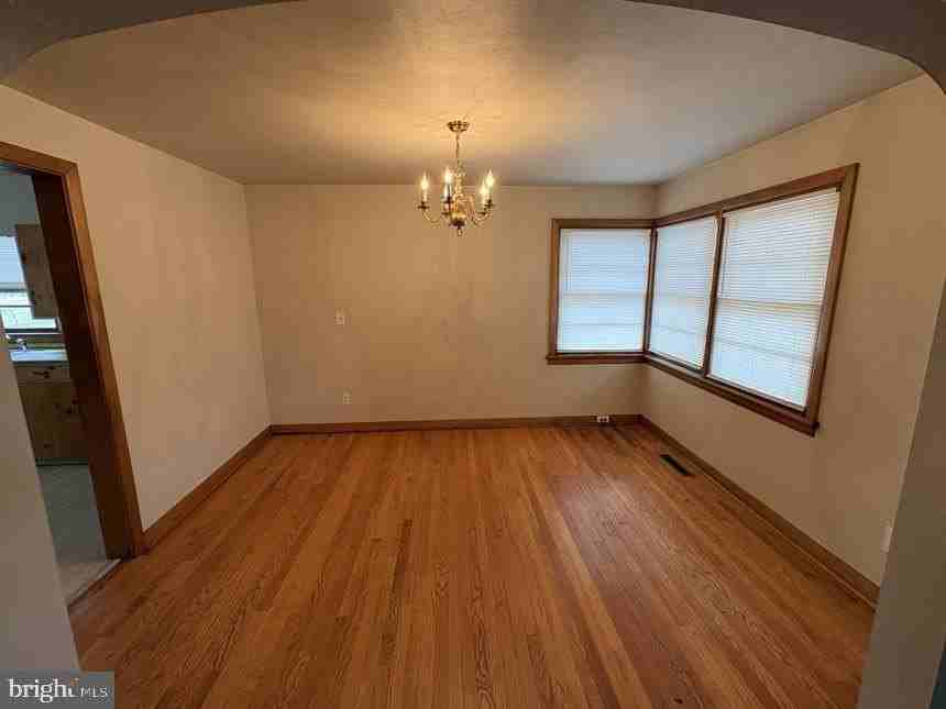 630 Vine St - Photo 5 of 18