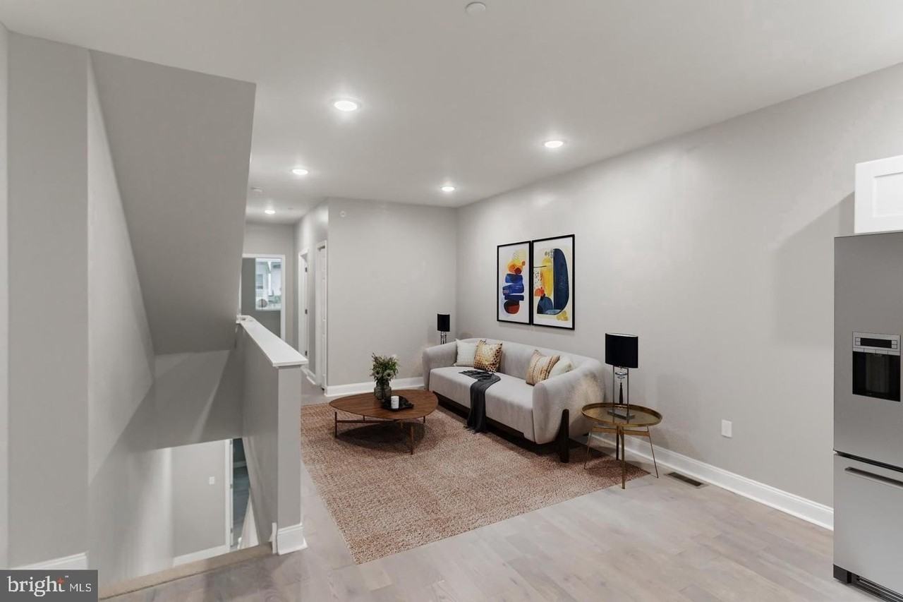 667 N 39th St #1 - Photo 3 of 19