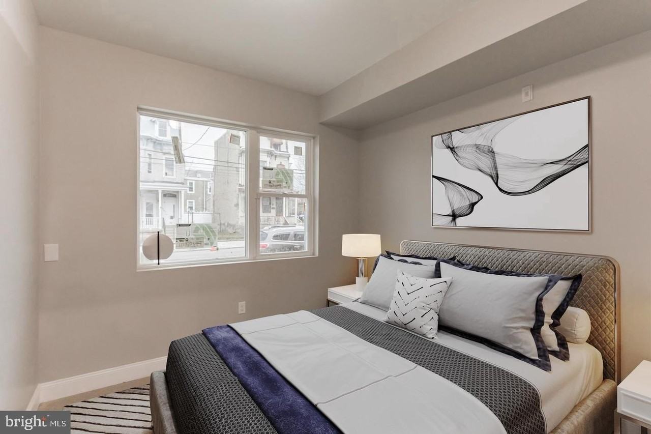 667 N 39th St #1 - Photo 4 of 19