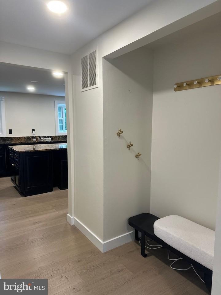 2289 Dosinia Ct - Photo 3 of 50