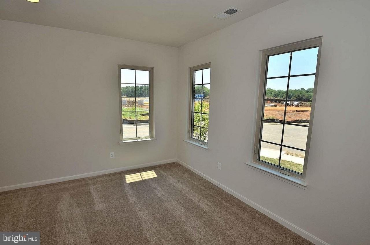 22816 Breezy Hollow Dr - Photo 6 of 36