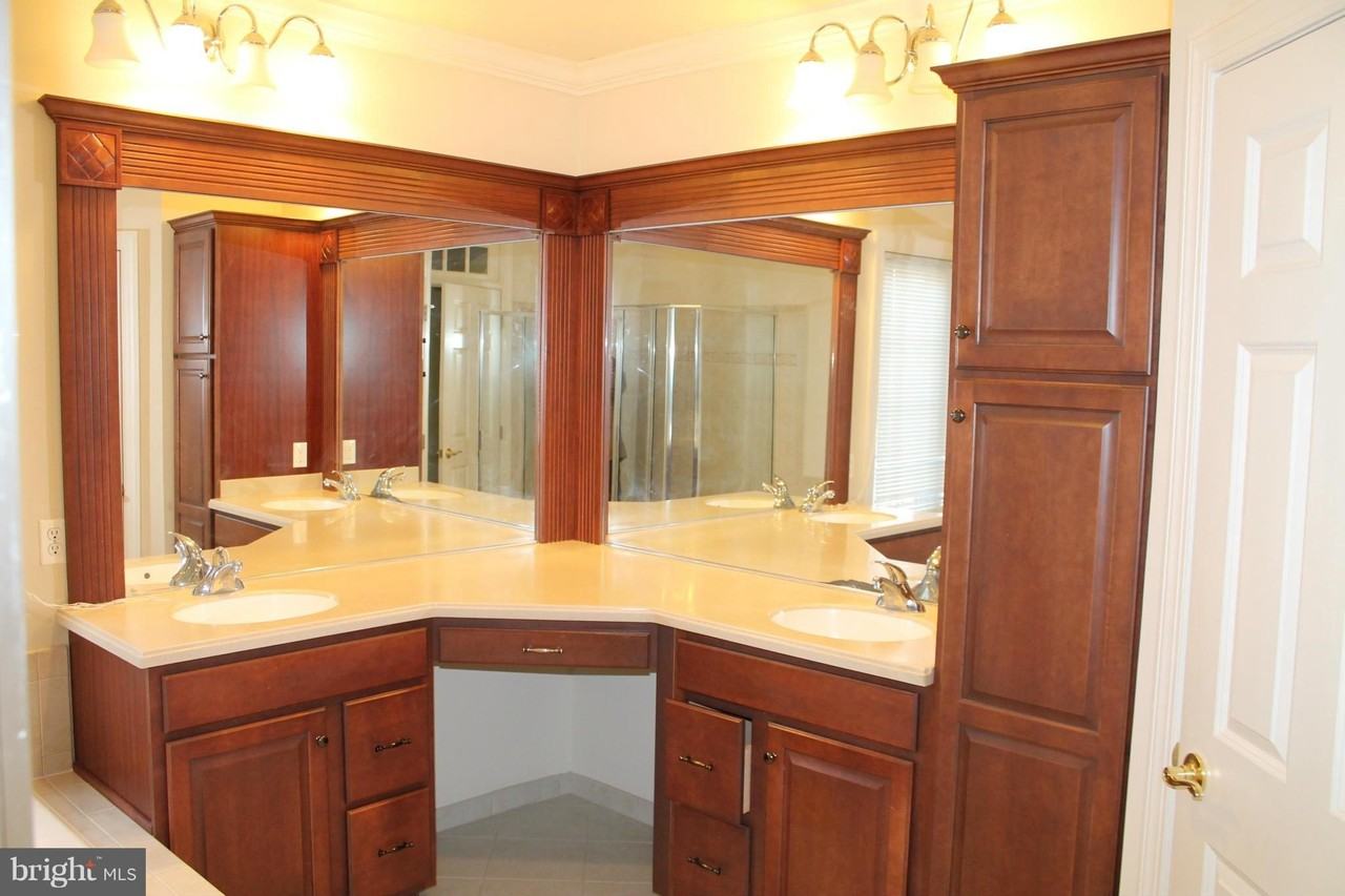 24907 Earlsford Dr - Photo 5 of 30