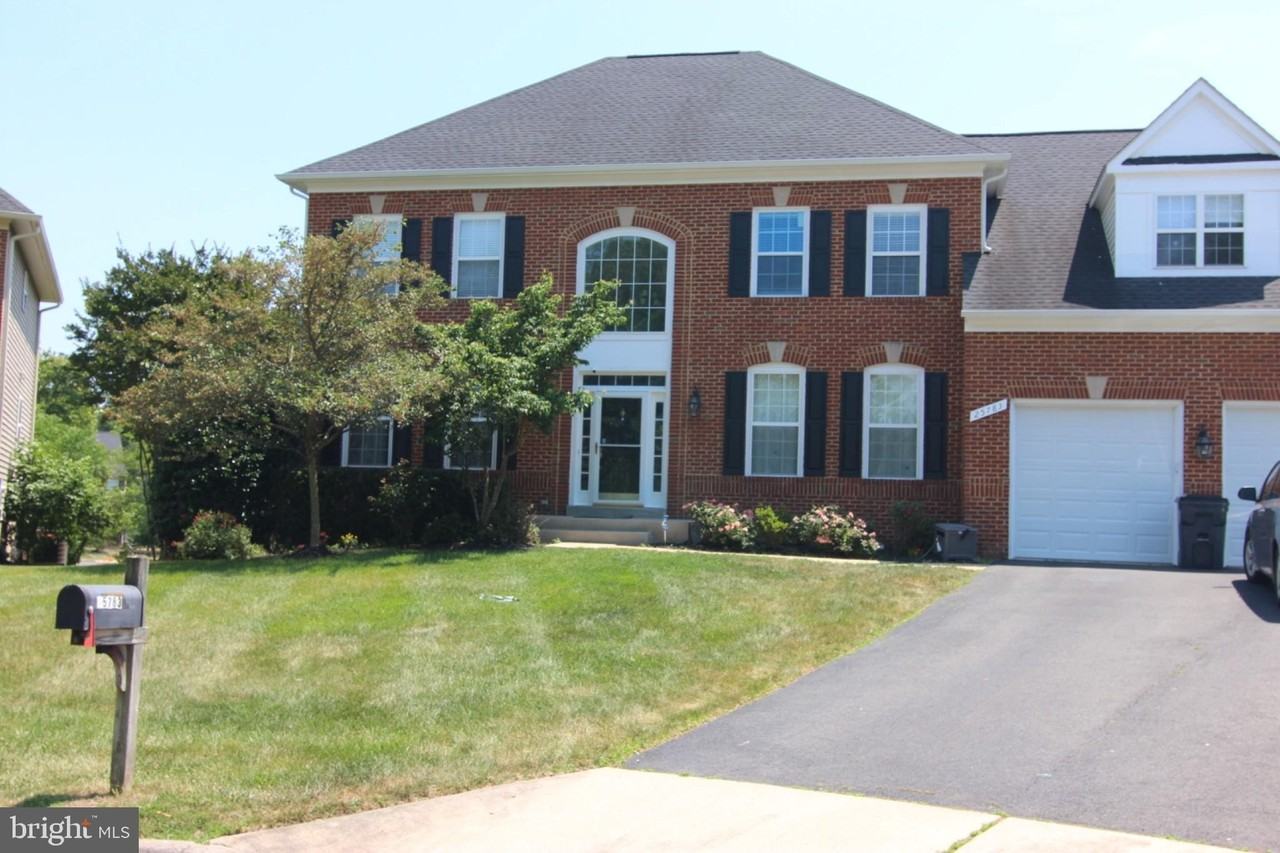 25783 Fenian Ct - Photo 2 of 50