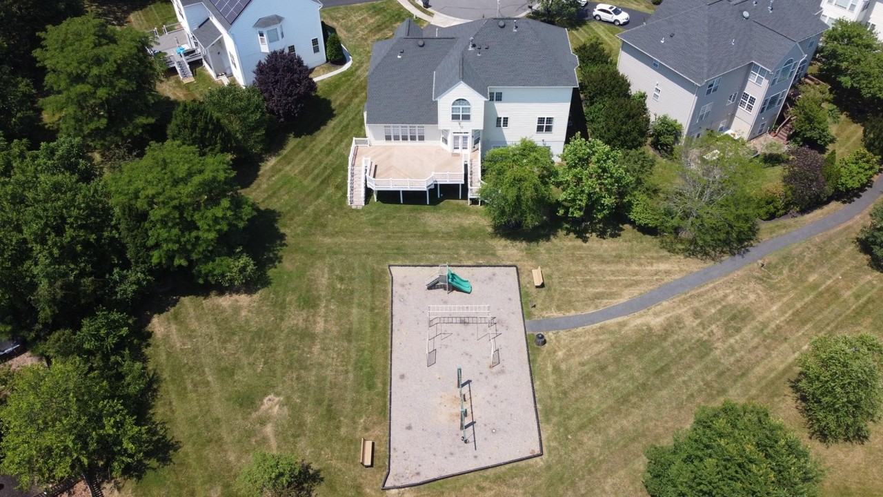 25783 Fenian Ct - Photo 4 of 50