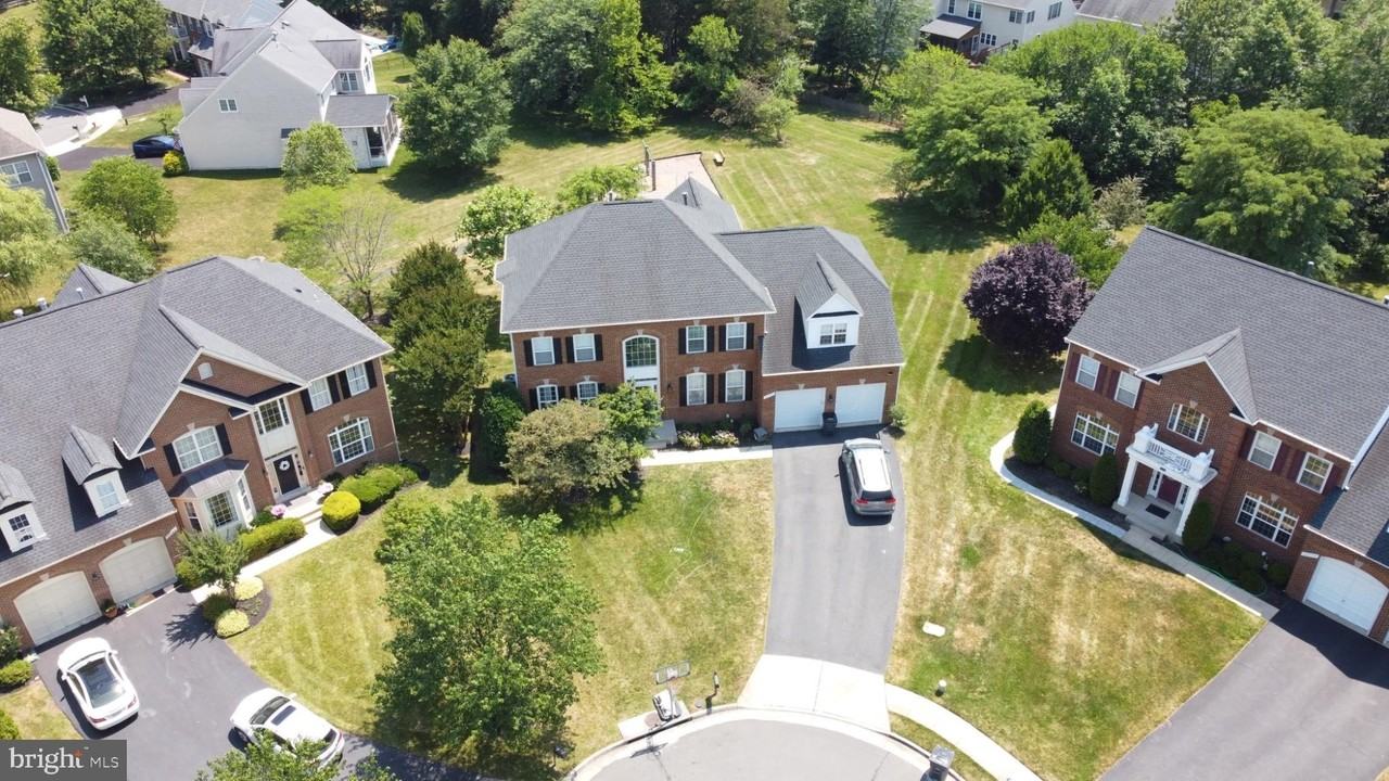 25783 Fenian Ct - Photo 7 of 50