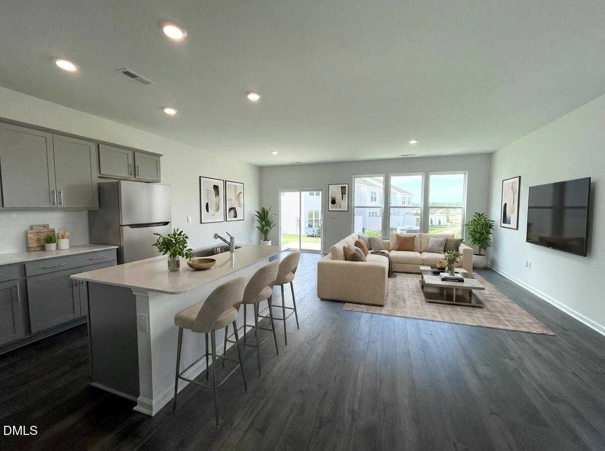 7424 Bourbon Briar Dr - Photo 3 of 34