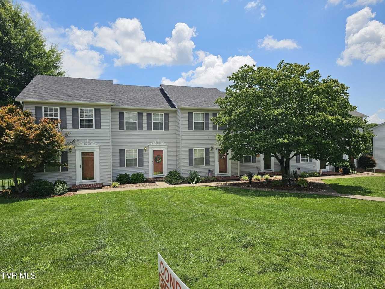 56 Tulip Grove Cir #1 - Photo 2 of 17