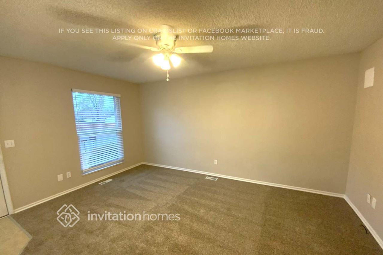 20355 E Buchanan Dr - Photo 5 of 17