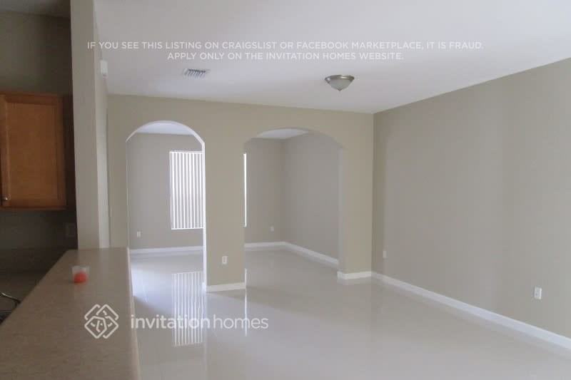 16850 Sw 95th St - Photo 2 of 8