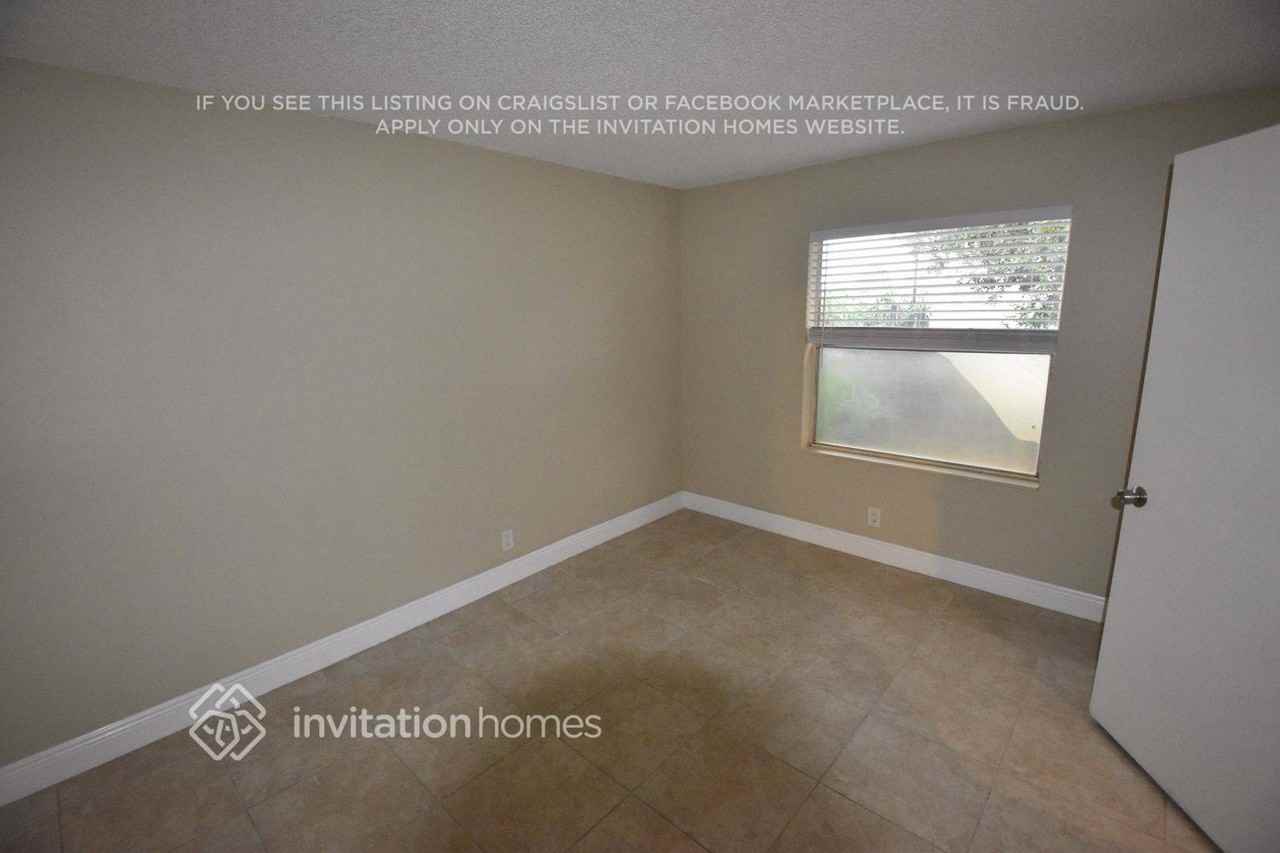 6098 Westfall Rd - Photo 6 of 9