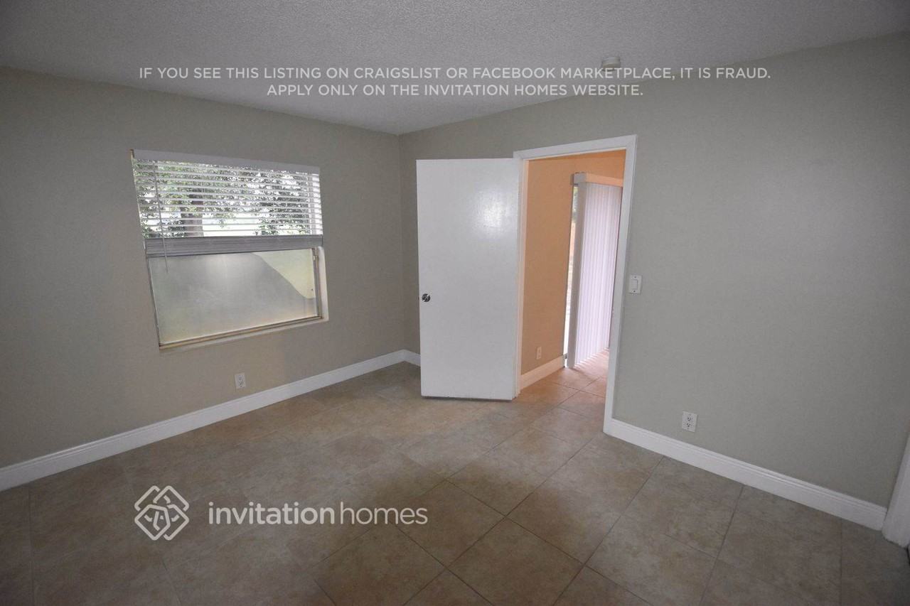 6098 Westfall Rd - Photo 7 of 9