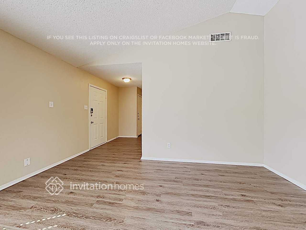 503 Thorn Wood Dr - Photo 4 of 12