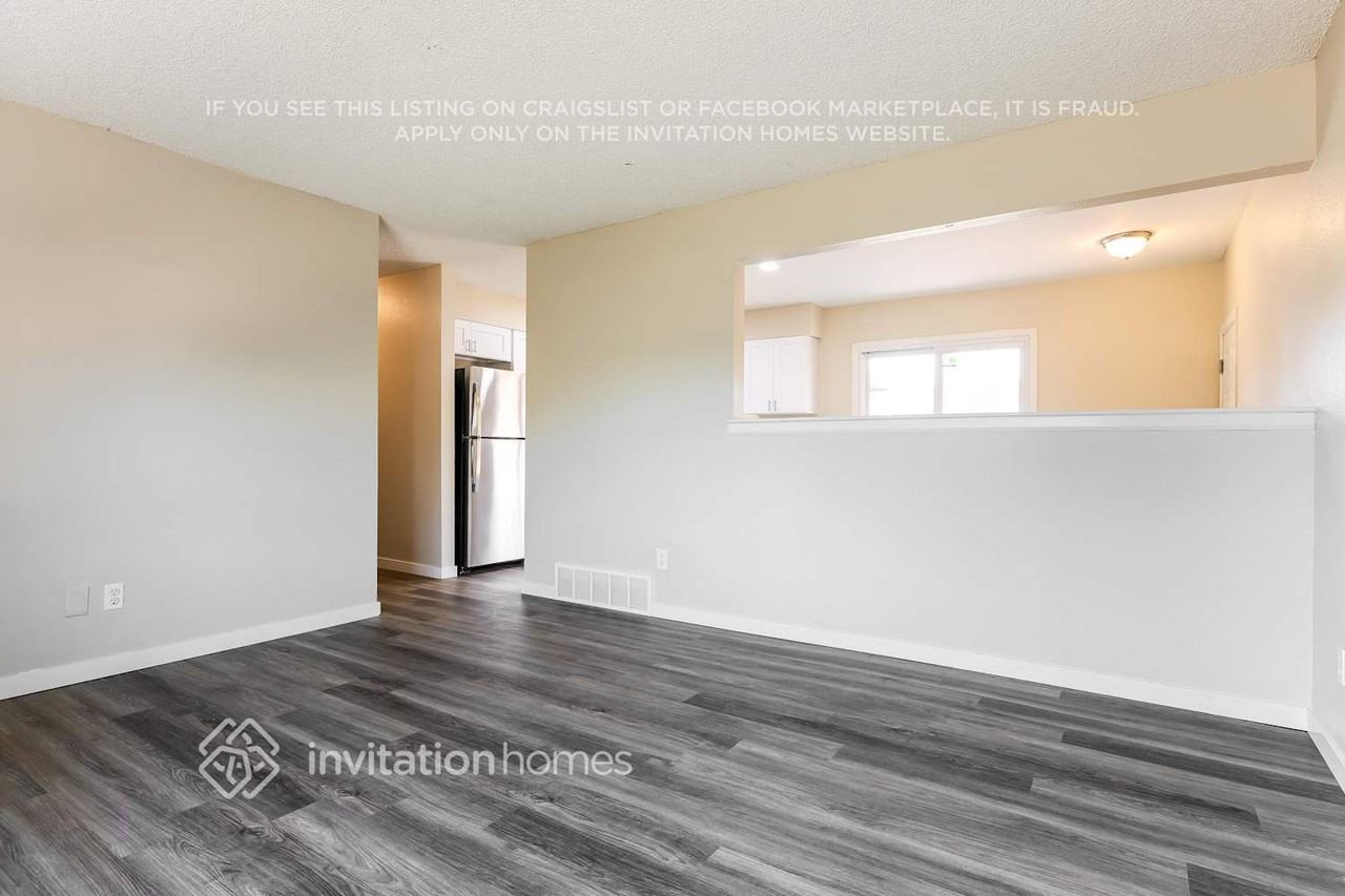 1530 S Salida Way - Photo 7 of 19