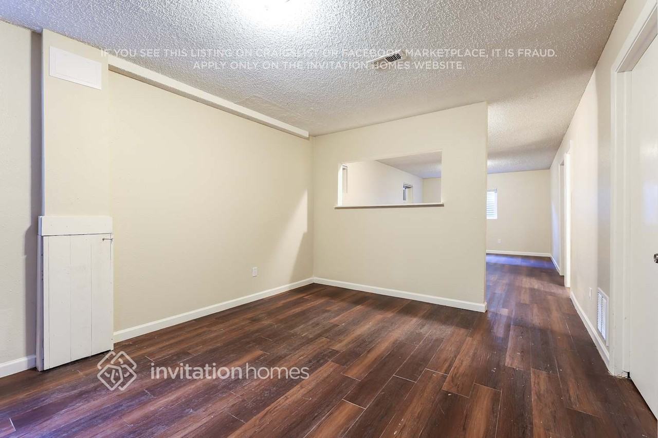 1530 S Salida Way - Photo 7 of 18