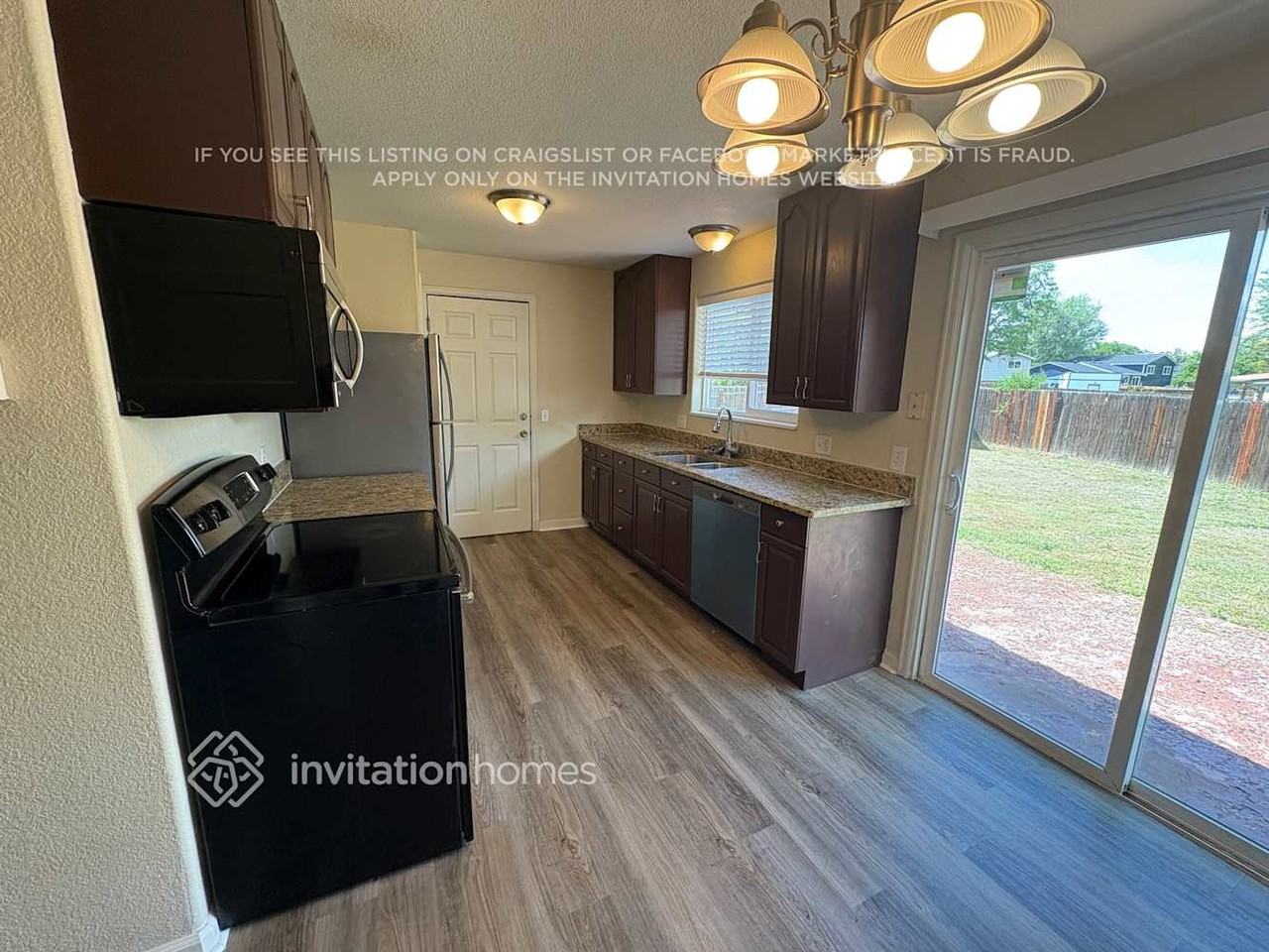 10885 Grange Creek Dr - Photo 6 of 18