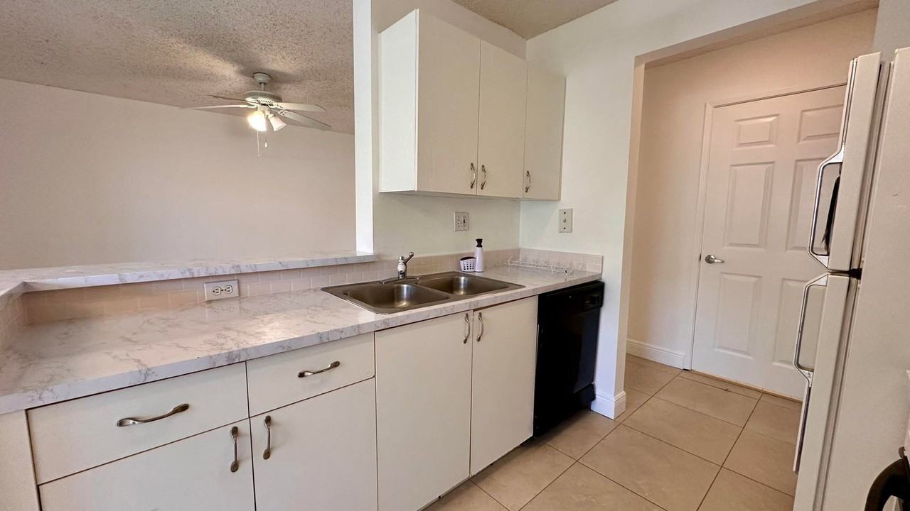 3874 Lyons Rd #110-6 - Photo 4 of 8