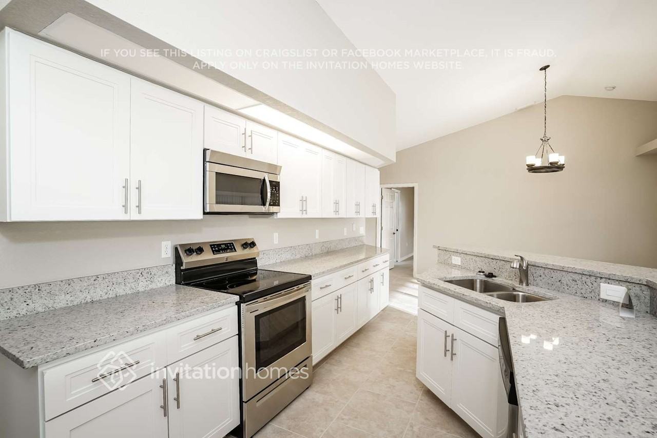 230 Orlando Blvd - Photo 6 of 18