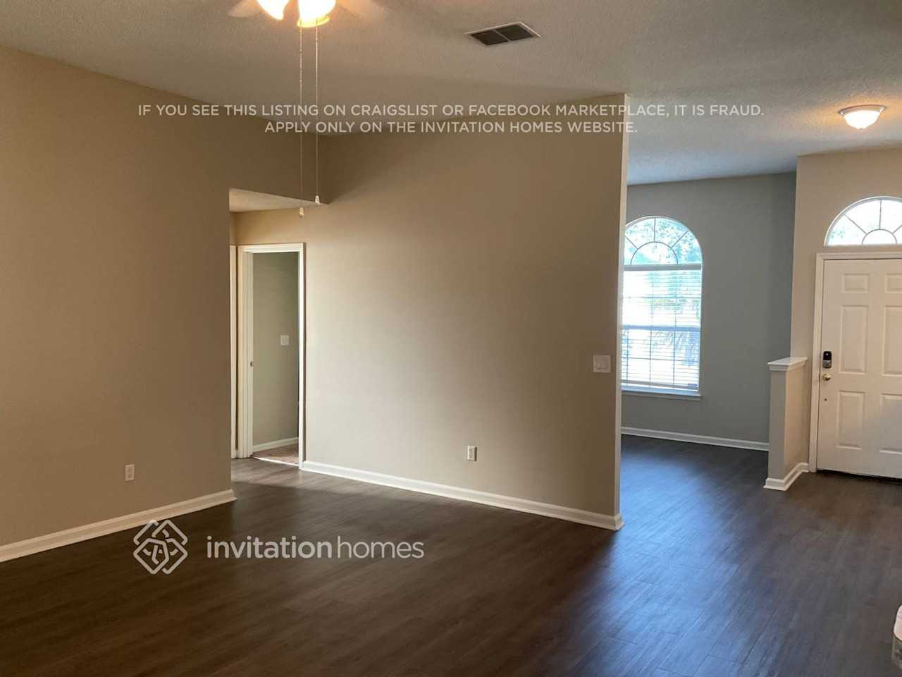 12243 Mantle Dr - Photo 3 of 22
