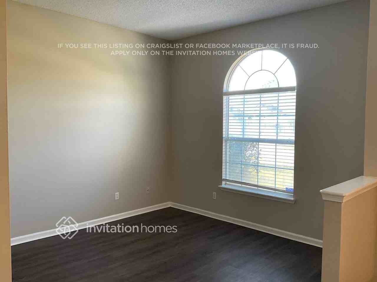 12243 Mantle Dr - Photo 4 of 22