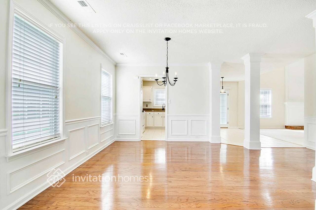 318 Winward Pointe Dr - Photo 6 of 30