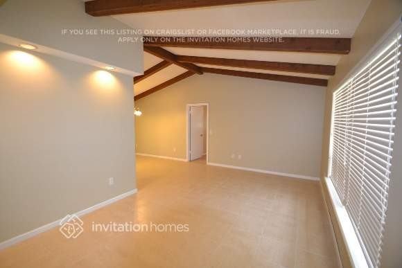 1901 Shower Tree Way - Photo 2 of 9
