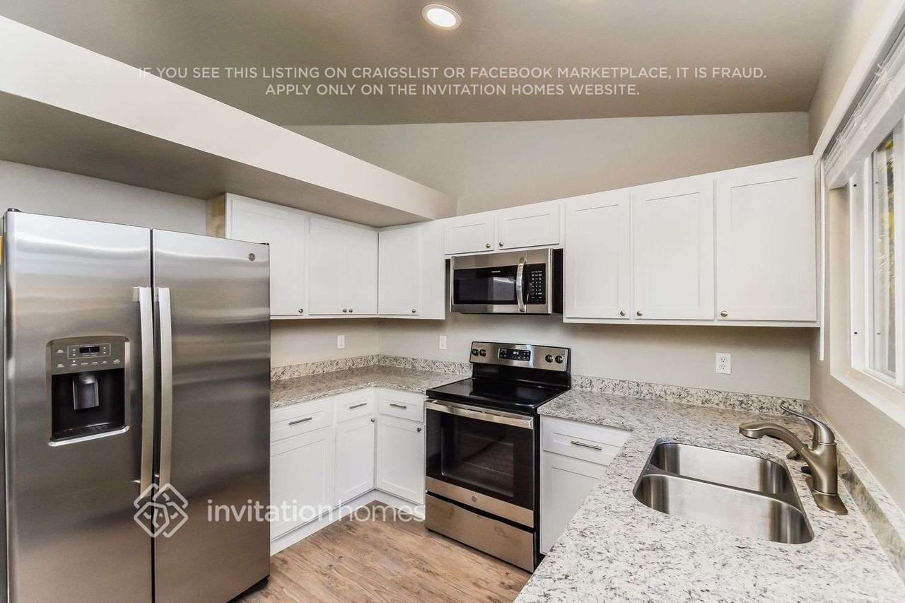 6580 Northwind Dr - Photo 5 of 19