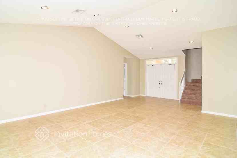 5215 Nw 51st Ct - Photo 2 of 16