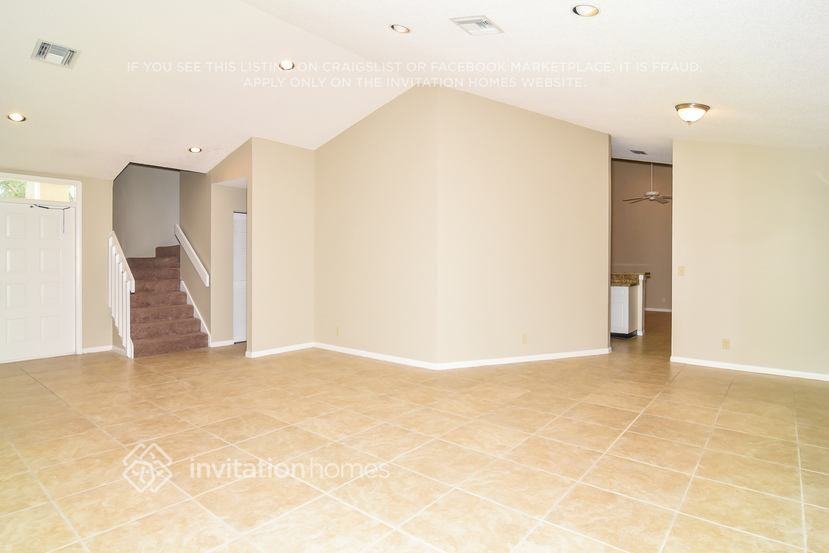 5215 Nw 51st Ct - Photo 3 of 16