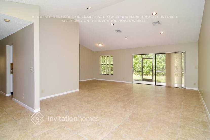 5215 Nw 51st Ct - Photo 4 of 16
