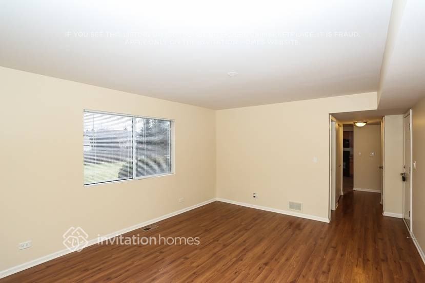 1225 Sebring Cir - Photo 7 of 20