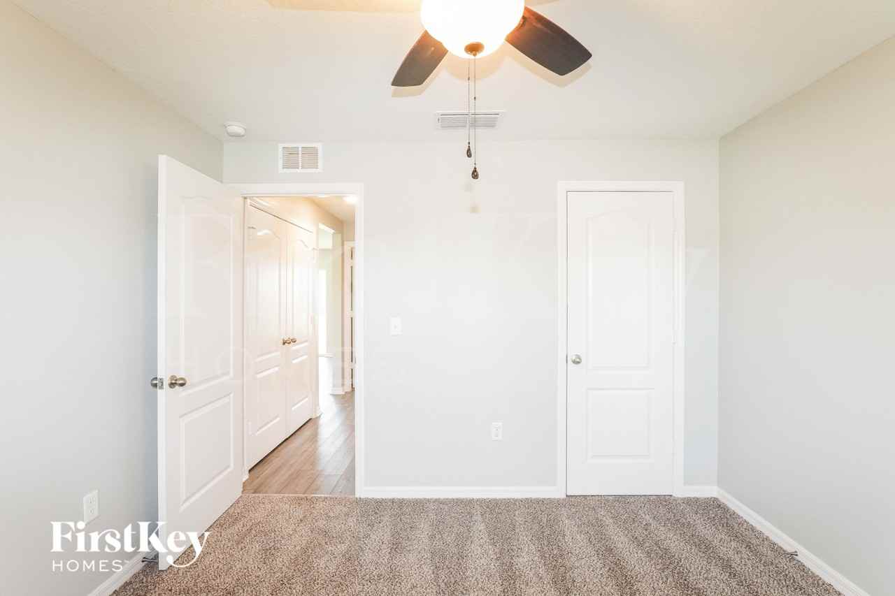 12002 Callicarpa Ln - Photo 5 of 15