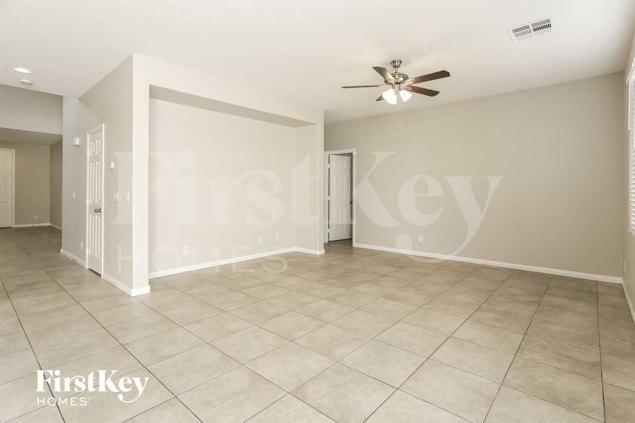 4032 Villa Serena Ln - Photo 4 of 15