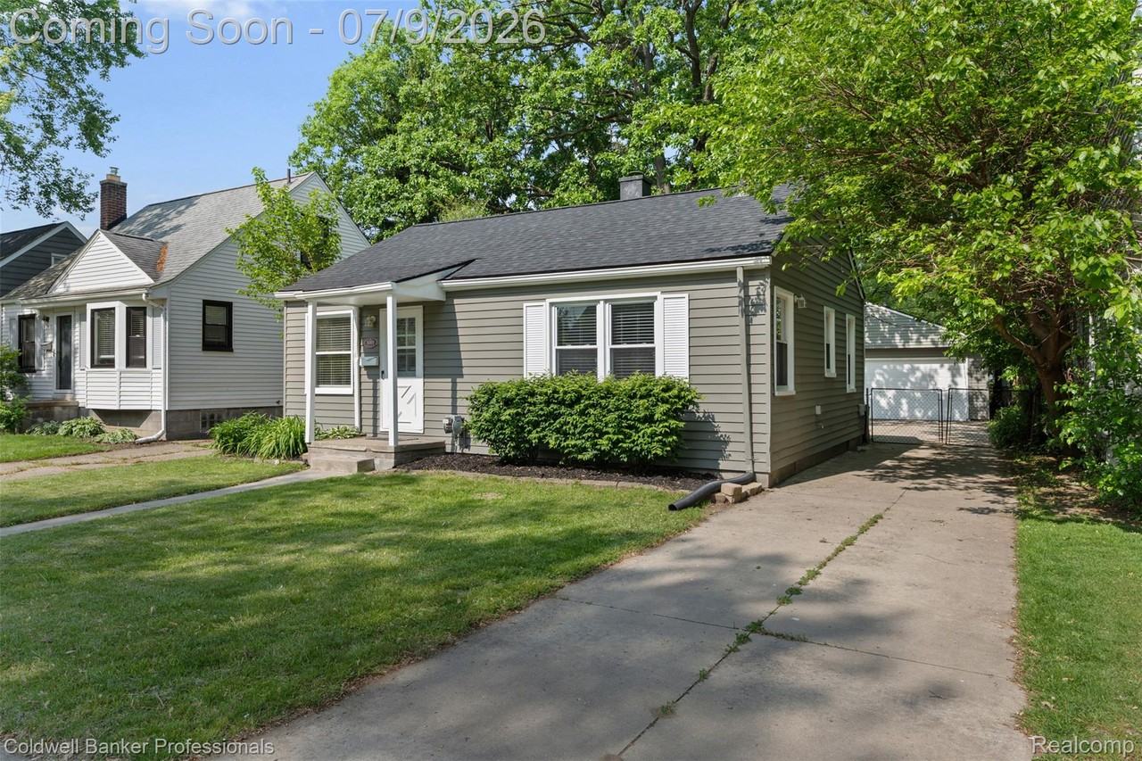 3203 Goodrich St - Photo 2 of 19