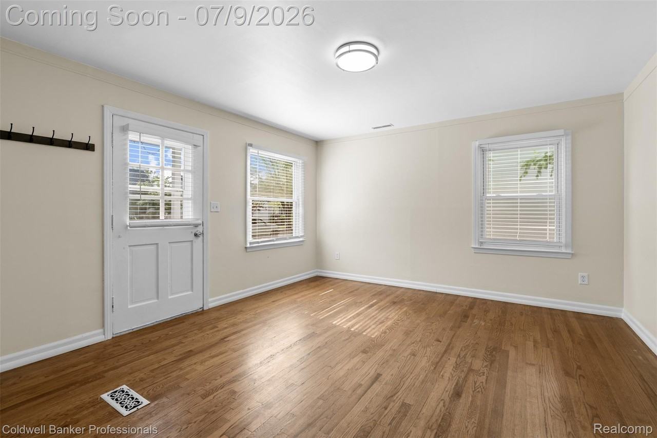 3203 Goodrich St - Photo 3 of 19