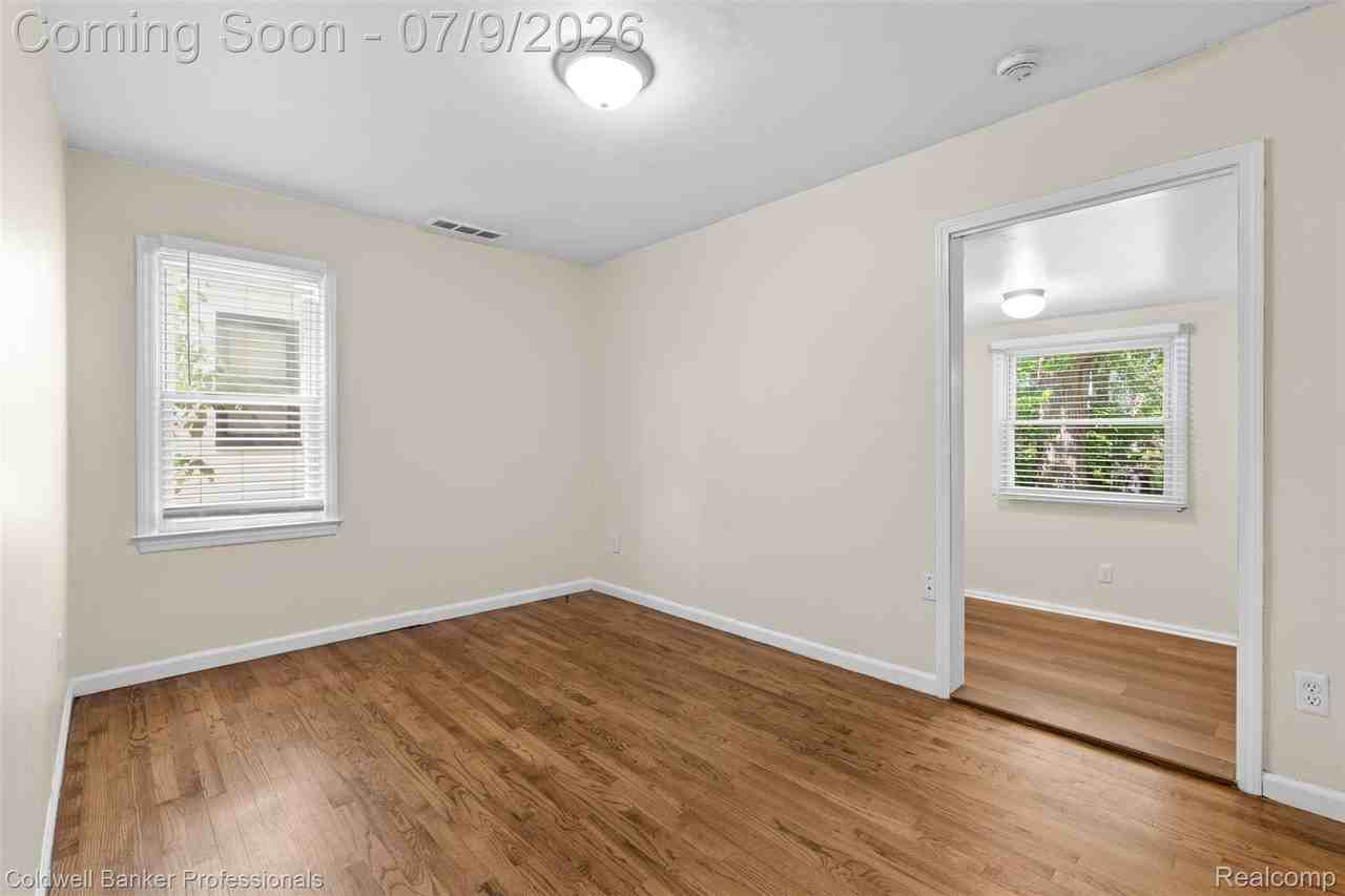 3203 Goodrich St - Photo 5 of 19
