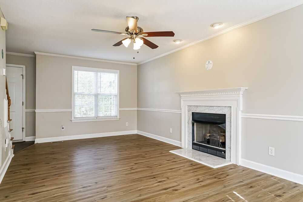 102 Westwood Pl - Photo 5 of 17