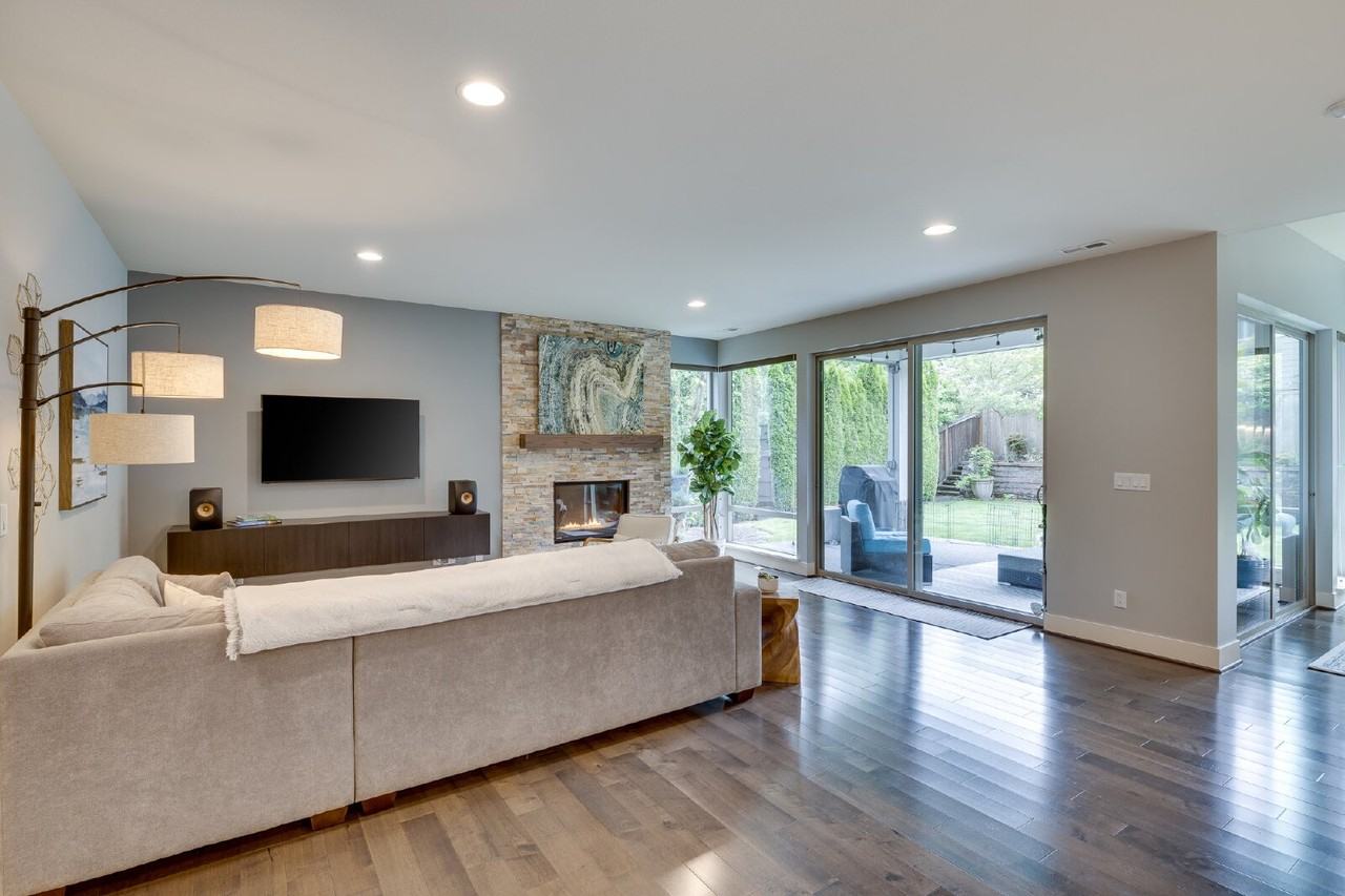 12127 Ne 106th Pl - Photo 5 of 25