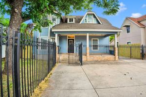 featured image of 1615 W Commerce St