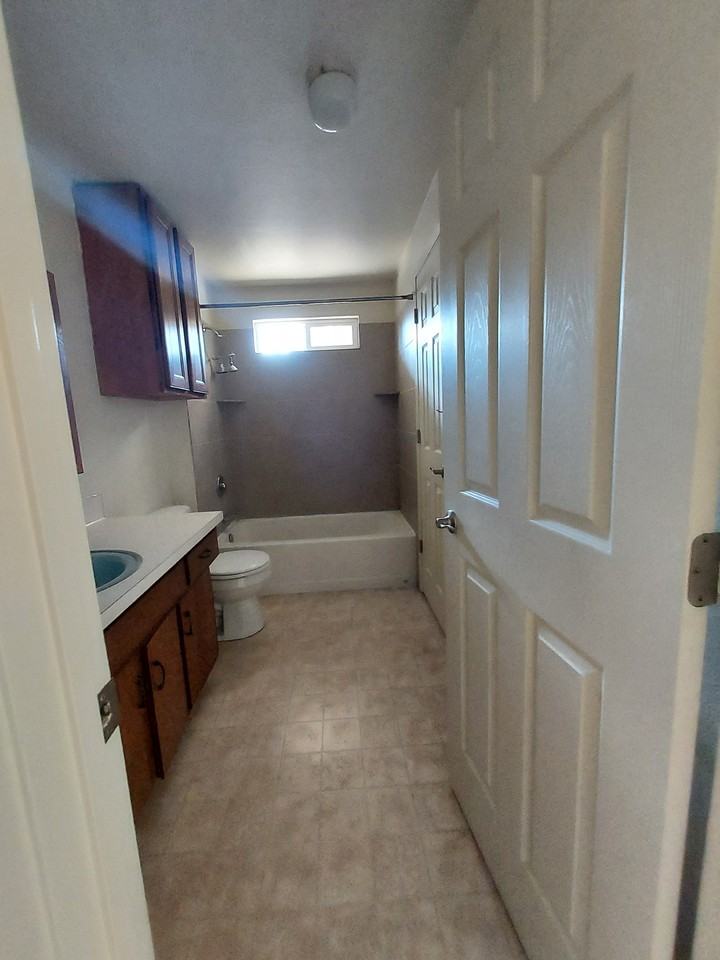 2145 Primrose St - Photo 4 of 14