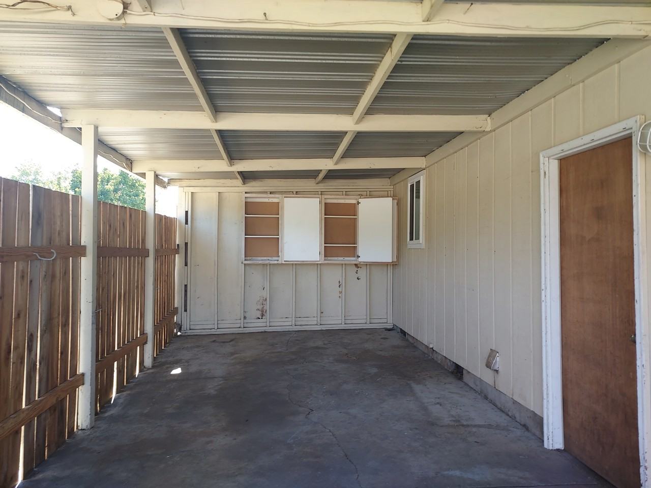 2145 Primrose St - Photo 5 of 14