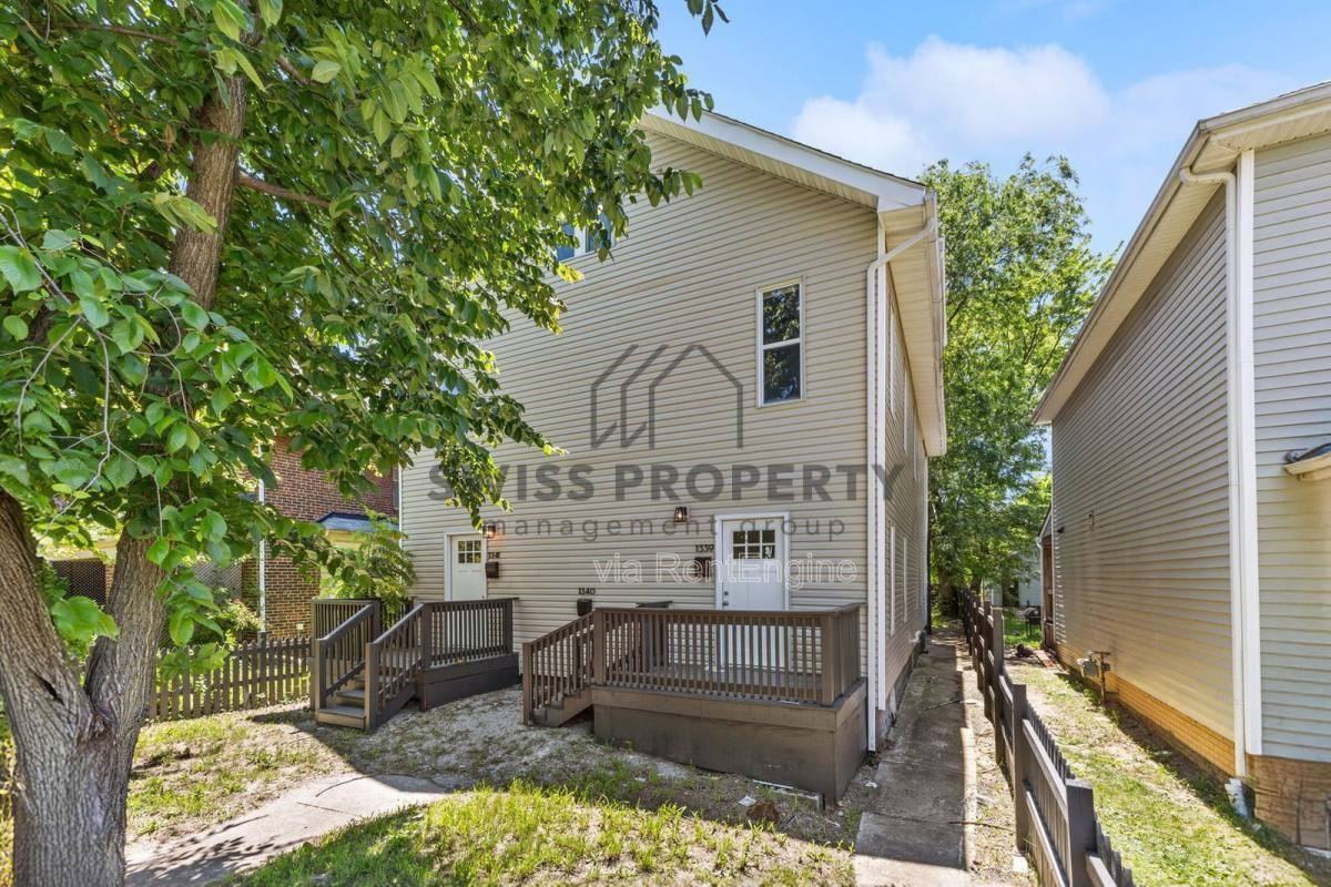 1339 Mooberry St - Photo 2 of 10