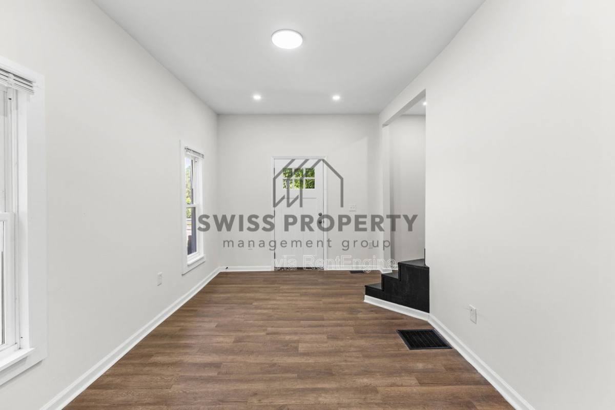 1339 Mooberry St - Photo 6 of 10