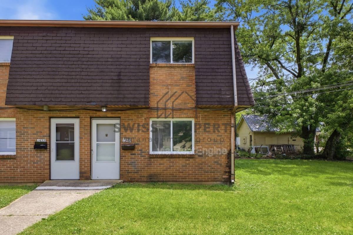1579 Briarwood Ave