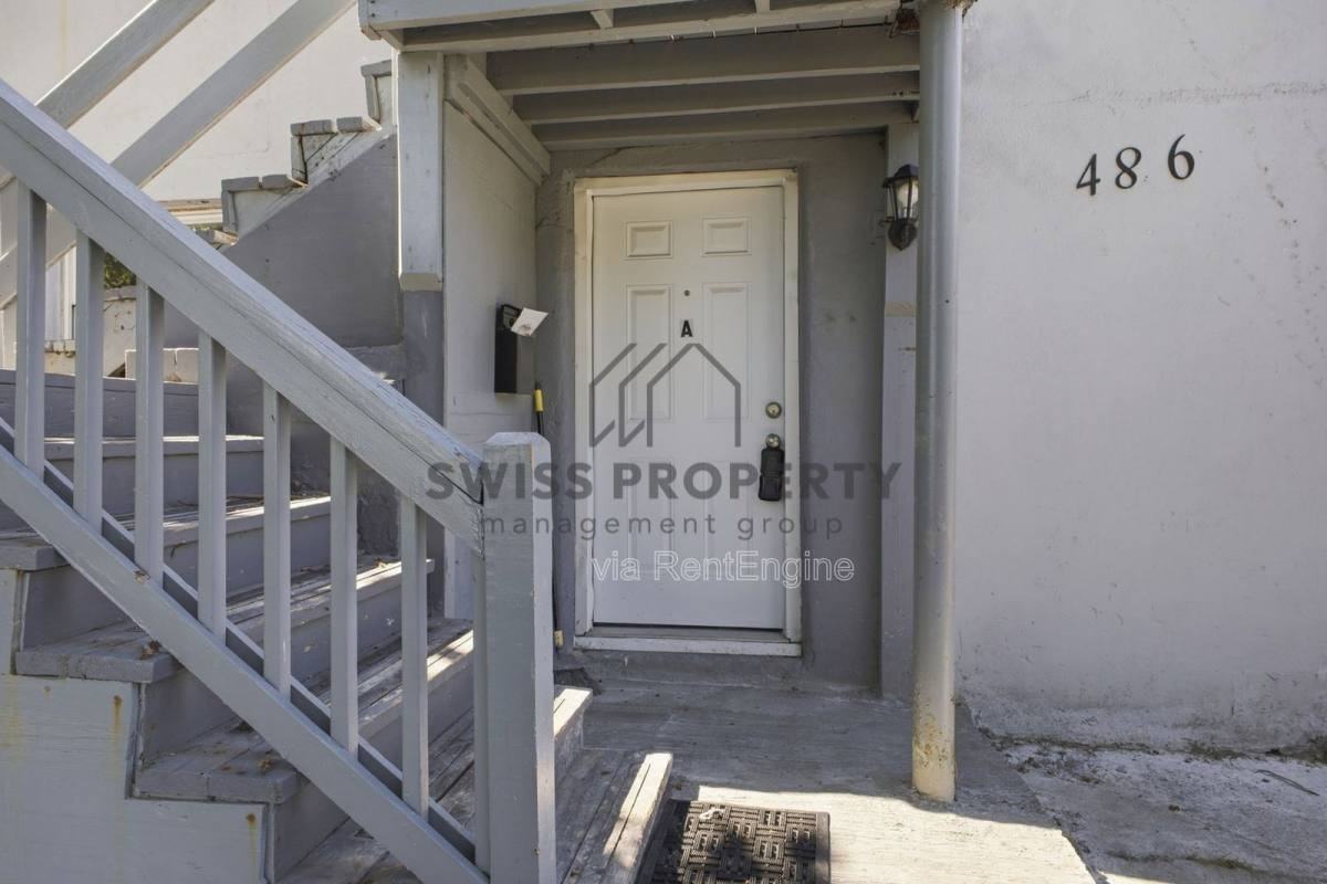 486 Hanley St #A - Photo 3 of 10