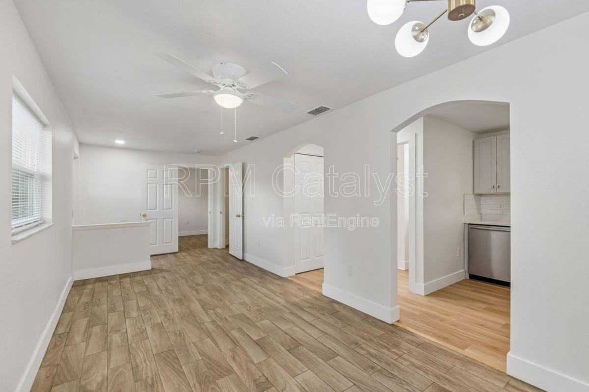 6905 1 2 N Duncan Ave #A - Photo 7 of 10
